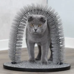 Arc de massage et de soin du pelage chat