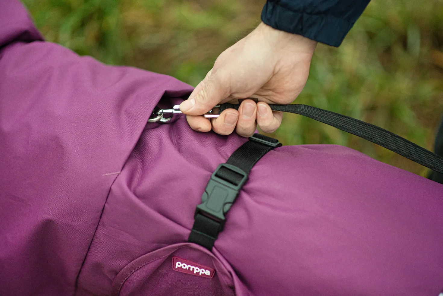 Pomppa Sade Plum manteau imperméable chien